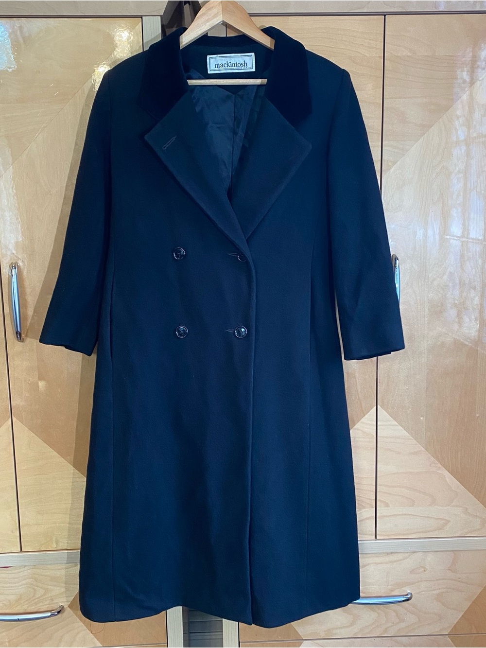 Macintosh Womens Wool Trench Long Coat VTG SIZE 6 Black Velvet Collar